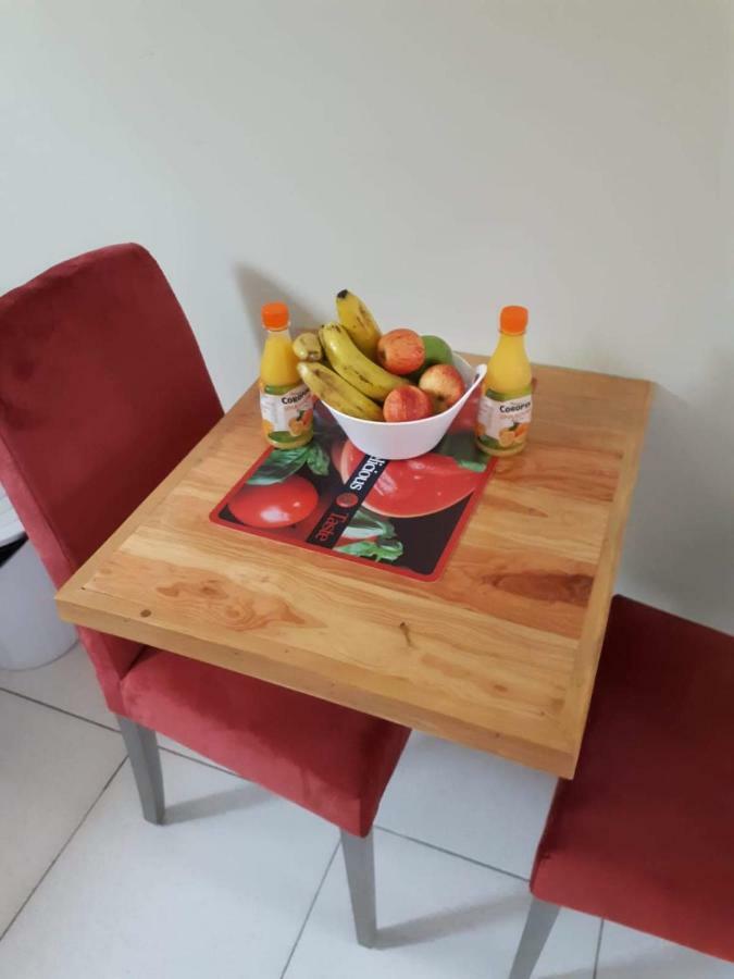 Max Garden And Pool Apartment Paramaribo Exterior photo